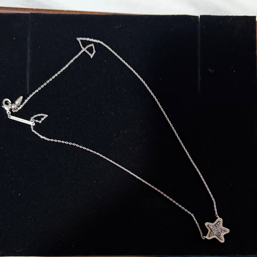Elegant Silver Star Pendant Necklace